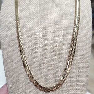 Elegant Gold Necklace